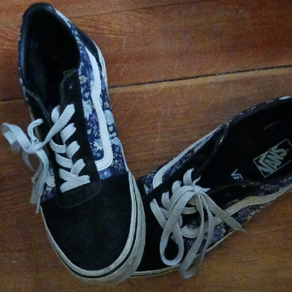 Vans Kids Black and Blue Patterned Sneakers